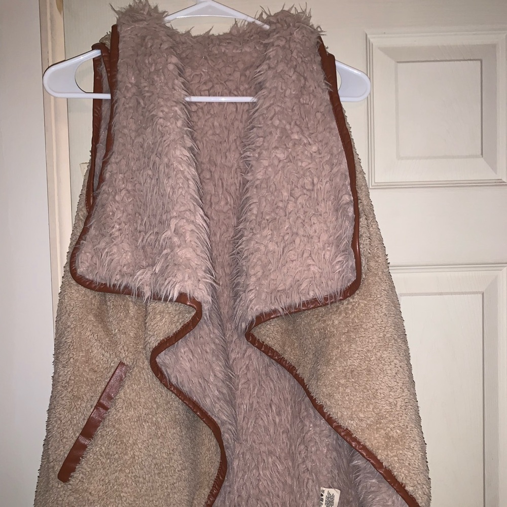 Simply Southern Sherpa Vest